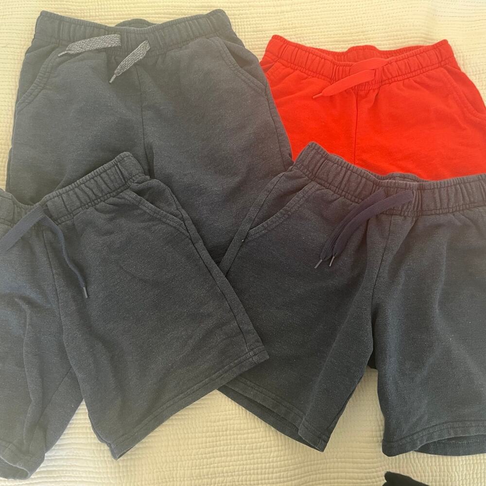 Shorts Cat & Jack boys four pack size small 6/7